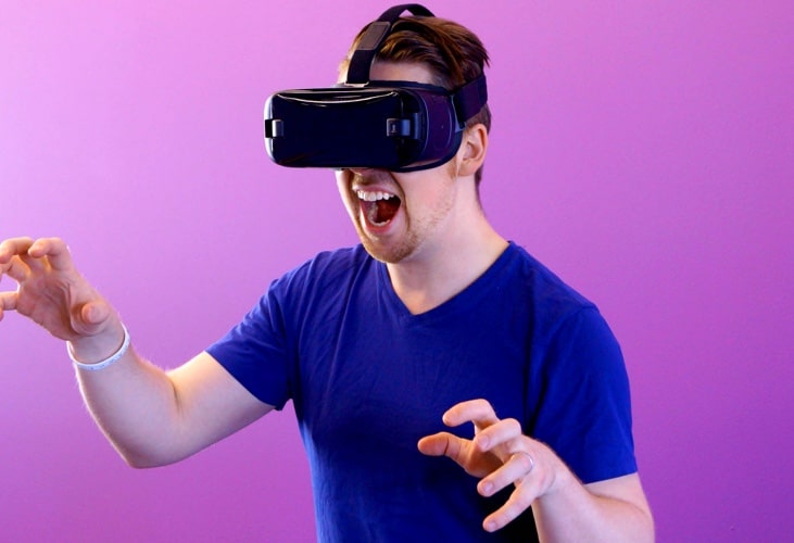 image of using VR gadget